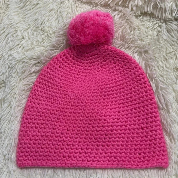 UGG NWOT Pink Beanie - Picture 2 of 3